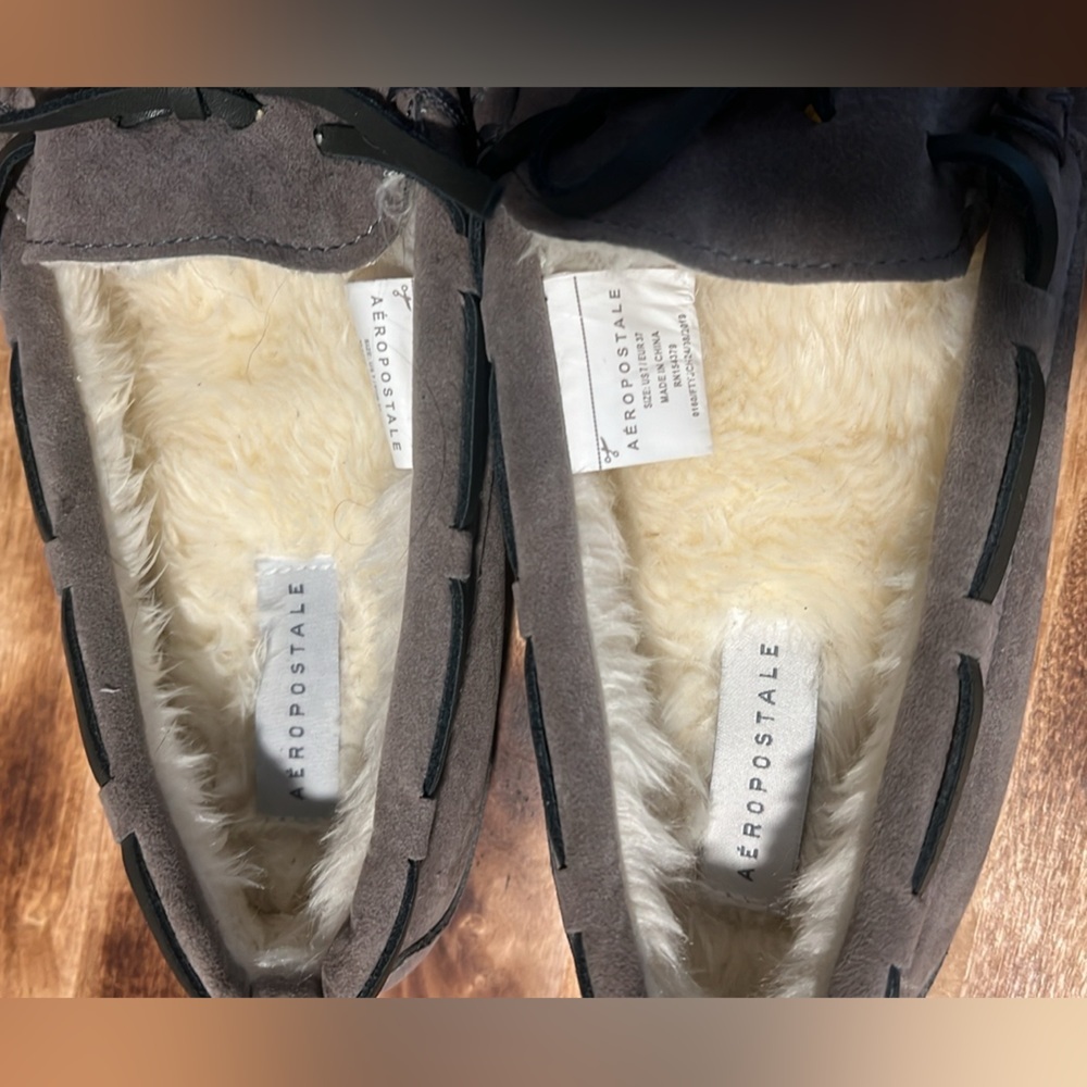 Areopostale Faux Suede Moccasin Size US 7/ EUR 37 Color: Taupe - Picture 5 of 7